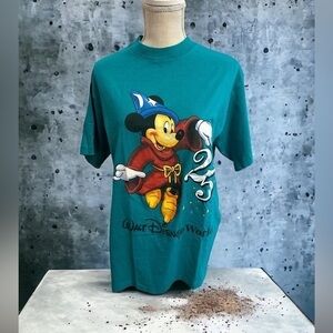 VINTAGE‎ 90’s Disney 25 tshirt. Size Large​